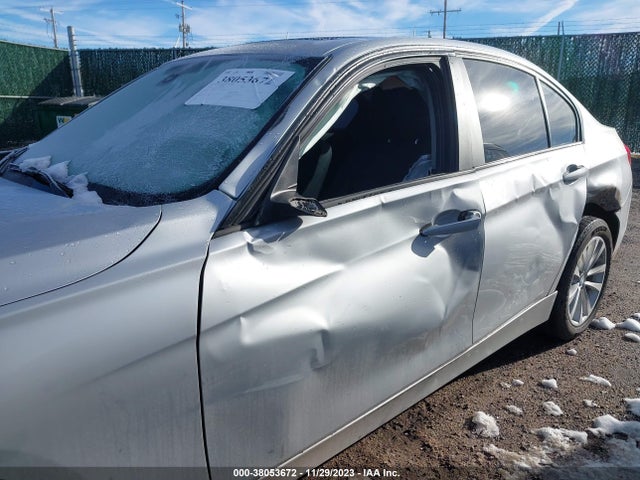 BMW 320i Xdrive 2016 WBA8E5G5XGNT41726 Image 6