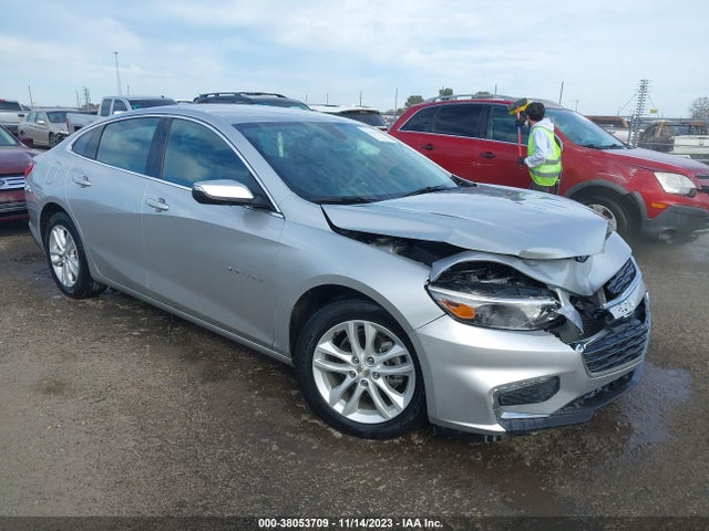 2018 1G1ZD5ST5JF212237 main image