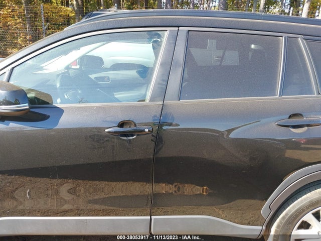 Toyota Corolla Cross Le 2022 7MUCAAAG7NV025256 Image 14