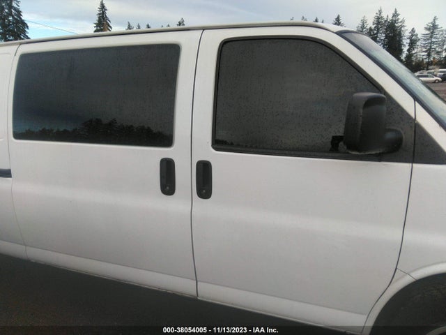 Chevrolet EXPRESS CARGO VAN 2017 1GCWGBFF3H1330234 Image 13