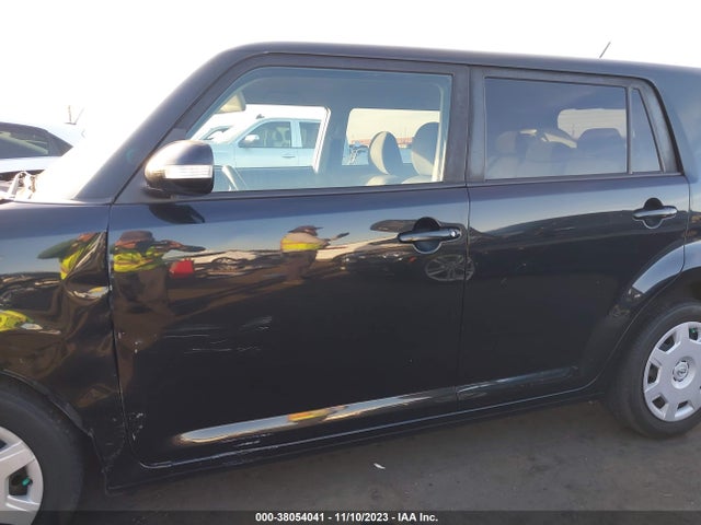 2013 SCION XB VIN: JTLZE4FE8DJ036364