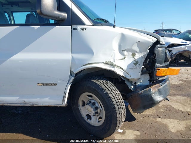2005 CHEVROLET EXPRESS VIN: 1GCGG25UX51223262