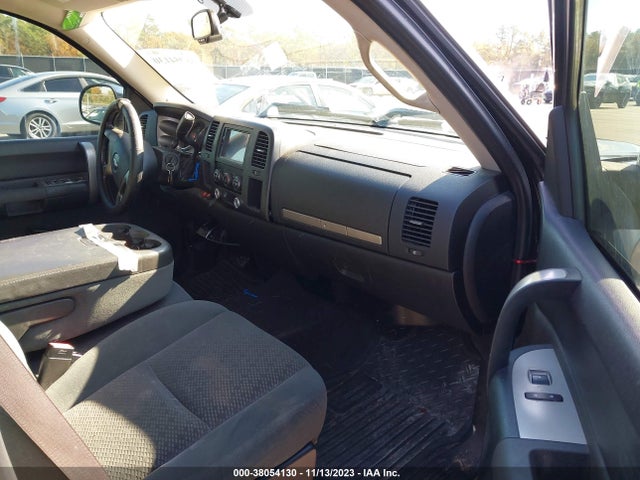 2008 CHEVROLET SILVERADO 1500 LT1 VIN: 2GCEC13J881125223