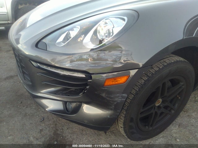 2017 PORSCHE MACAN WP1AA2A54HLB08816 Photo 5
