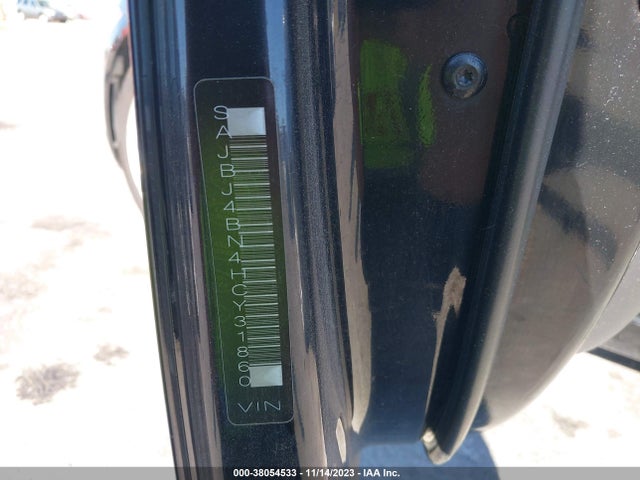 2017 JAGUAR XF SAJBJ4BN4HCY31860 Photo 8