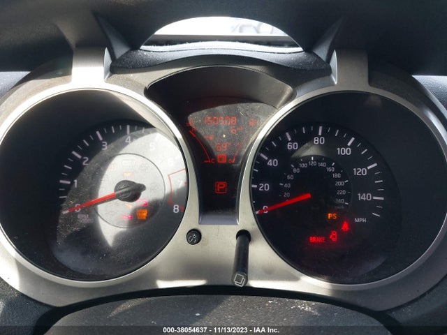 2011 NISSAN JUKE SV VIN: JN8AF5MV8BT010092