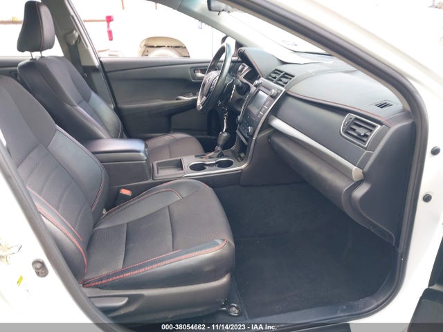 2016 TOYOTA CAMRY SE VIN: 4T1BF1FK1GU147478