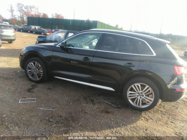 WA1BNAFY3J2010454 Audi Q5 2.0t Tech Premium/2.0t Premium