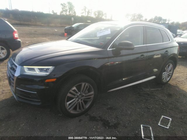 WA1BNAFY3J2010454 Audi Q5 2.0t Tech Premium/2.0t Premium