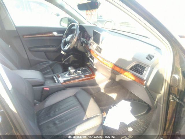 WA1BNAFY3J2010454 Audi Q5 2.0t Tech Premium/2.0t Premium