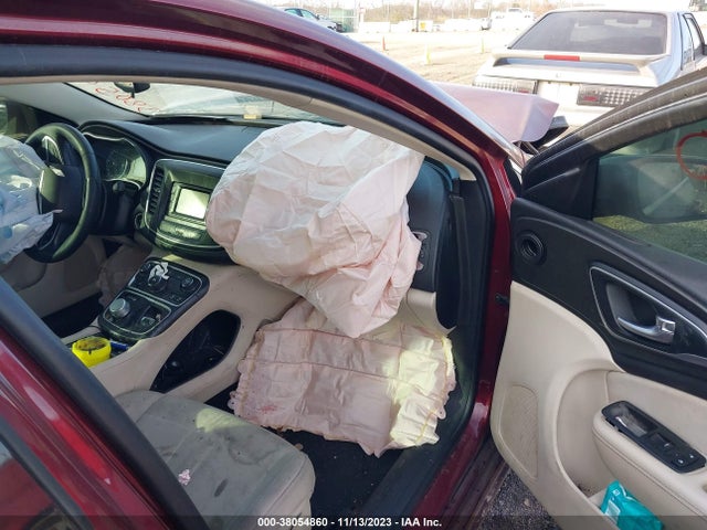 Chrysler 200 Limited 2015 1C3CCCAB1FN595236 Image 5
