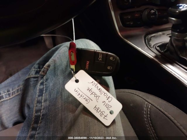 2C3CDZAG1GH352841 Dodge Challenger Sxt