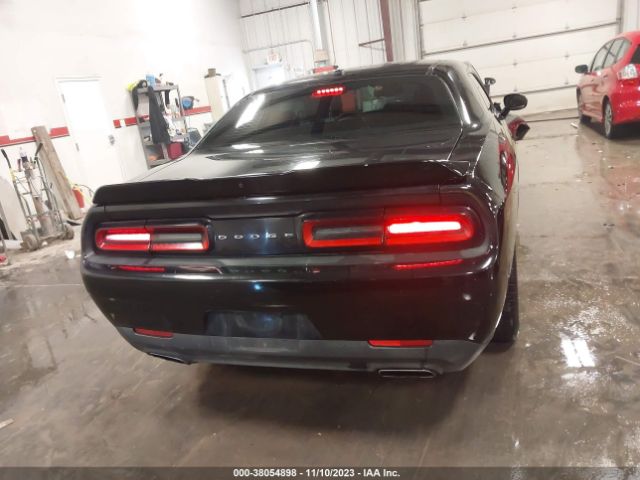 2C3CDZAG1GH352841 Dodge Challenger Sxt
