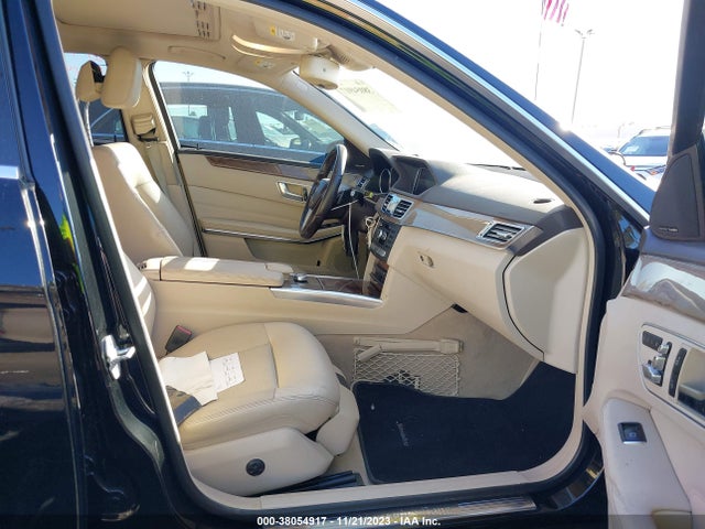 WDDHF5KB1EA834847 Mercedes-Benz E-Class