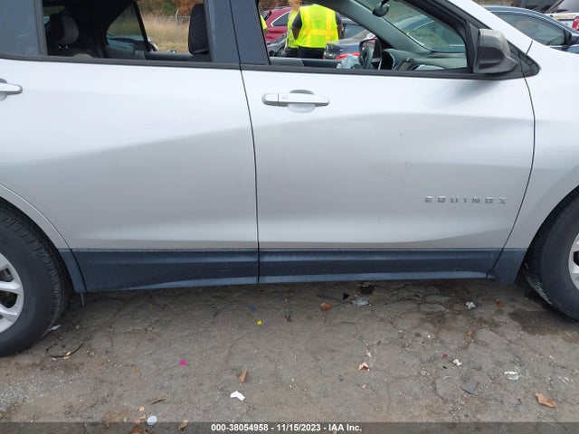 Chevrolet EQUINOX LS 2018 3GNAXHEV0JS555356 Image 13