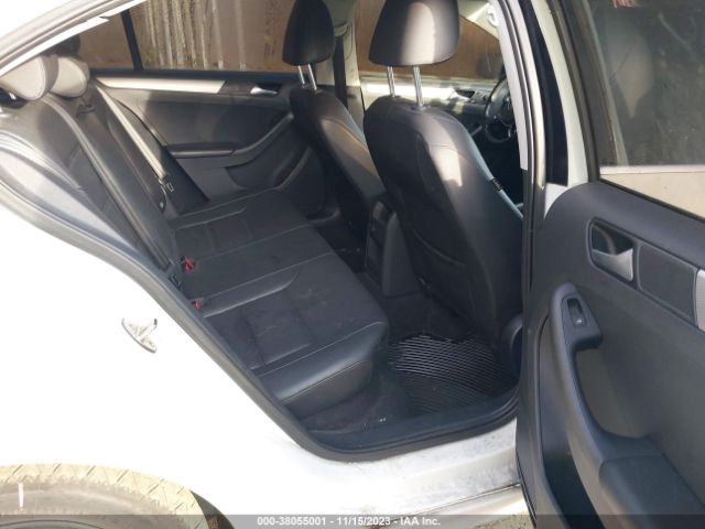 3VWDB7AJ1HM235556 Volkswagen Jetta 1.4t Se