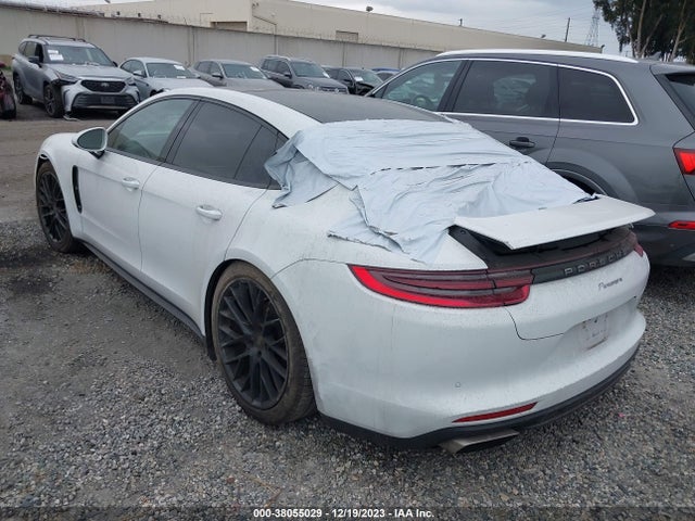 2018 PORSCHE PANAMERA WP0AA2A70JL113360 Photo 2