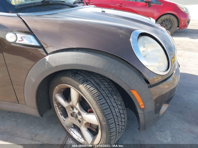 2009 MINI COOPER S CLUBMAN WMWMM33549TP74257 Photo 5