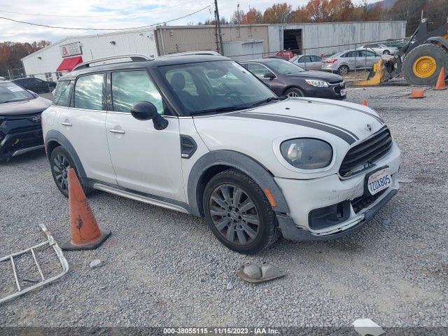 2018 MINI COUNTRYMAN WMZYS7C35J3E07424 Photo 0