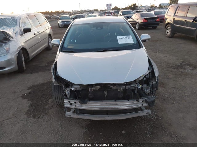 Toyota Prius Three Touring 2016 JTDKARFU7G3002213 Image 13
