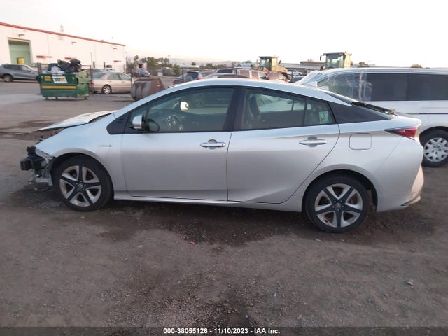Toyota Prius Three Touring 2016 JTDKARFU7G3002213 Image 15