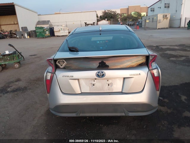 Toyota Prius Three Touring 2016 JTDKARFU7G3002213 Image 17