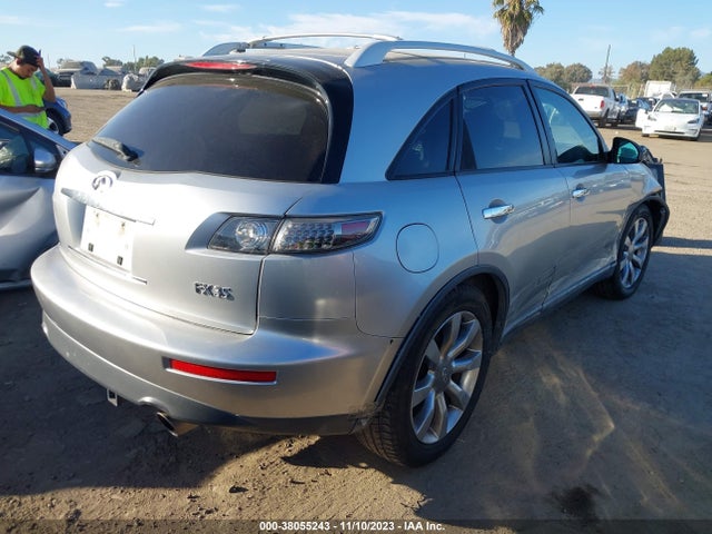 2005 INFINITI FX35 VIN: JNRAS08W45X203379