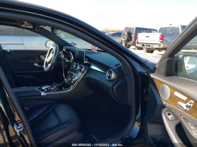 WDDWF4KB8GR129601 Mercedes-Benz C 300 Sport 4matic/luxury 4matic/4matic