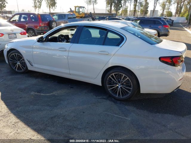 WBA53BH01MCF28678 BMW 5 Series 530i