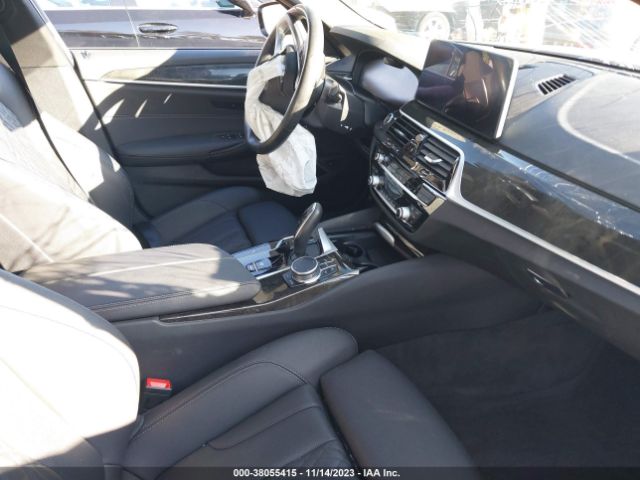 WBA53BH01MCF28678 BMW 5 Series 530i