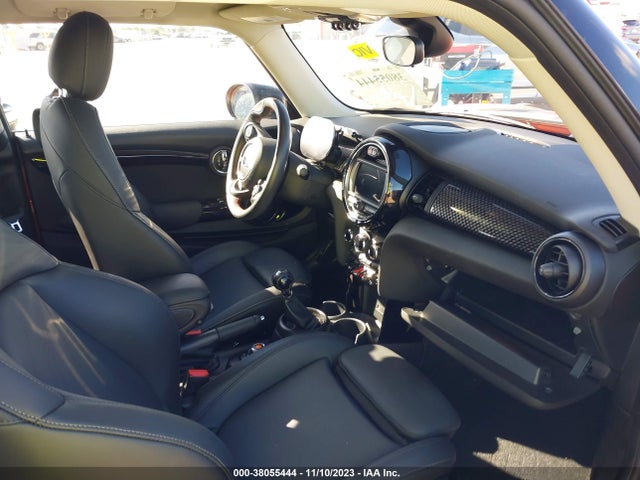 2021 MINI HARDTOP WMWXR5C04M2N78011 Photo 4