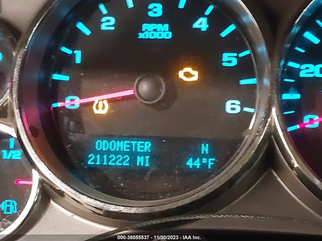 2011 CHEVROLET SILVERADO 1500 LT VIN: 3GCPKSE38BG184495
