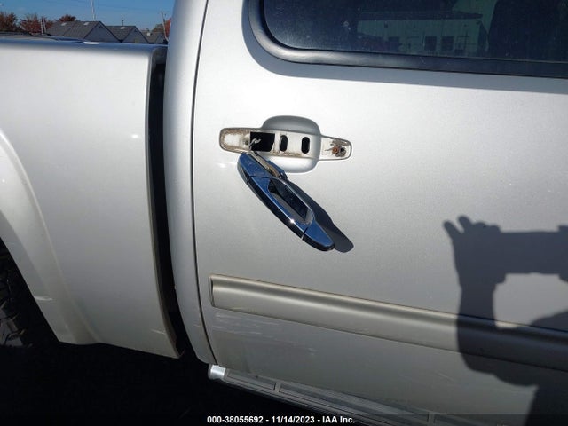 2011 GMC SIERRA 1500 SLE VIN: 3GTP2VE35BG359495