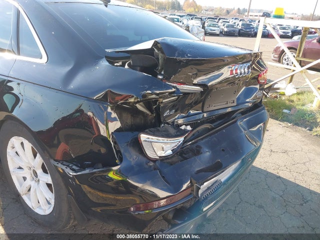 WAUENAF41HN011818 Audi A4 2.0t Premium