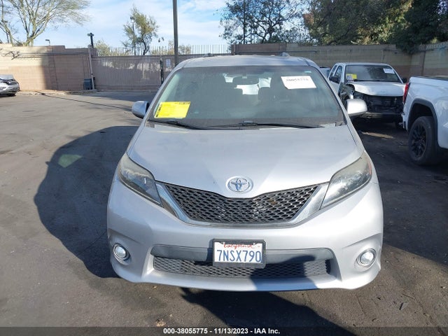 Toyota SIENNA SE 2015 5TDXK3DCXFS678453 Image 12