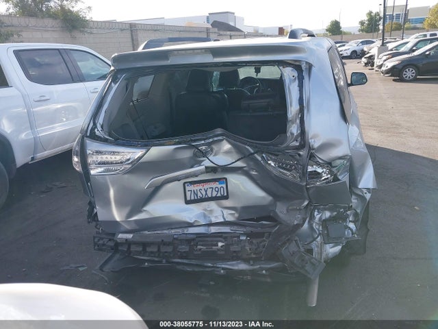 Toyota SIENNA SE 2015 5TDXK3DCXFS678453 Image 16