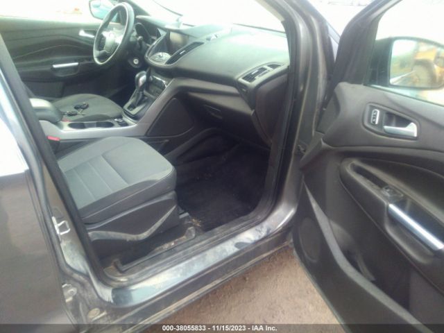 1FMCU9GX7EUD84072 Ford ESCAPE SE