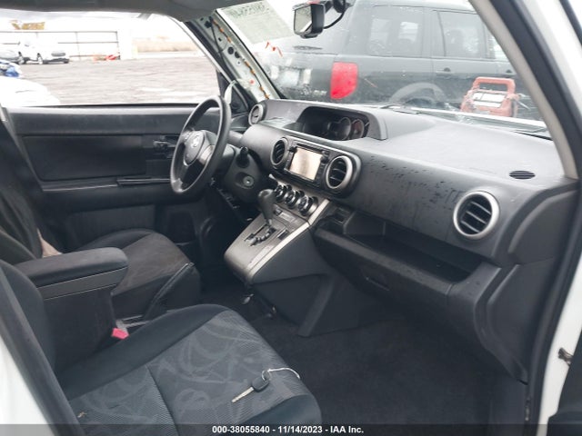 2014 SCION XB VIN: JTLZE4FE5EJ056590