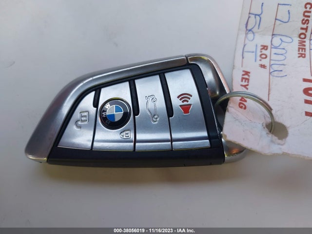 WBA7F0C34HGM22257 BMW 750i