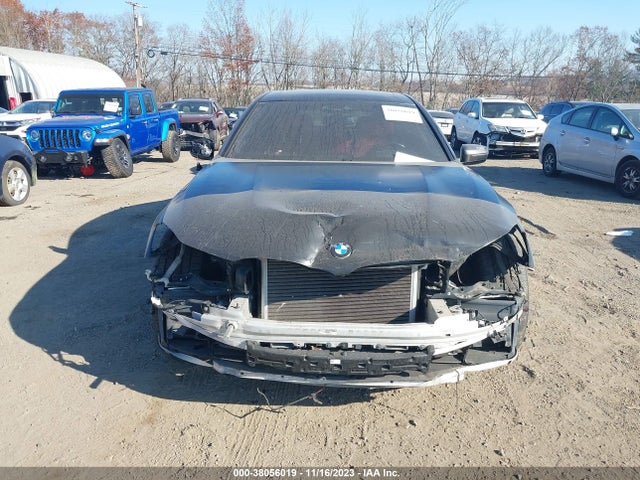 WBA7F0C34HGM22257 BMW 750i