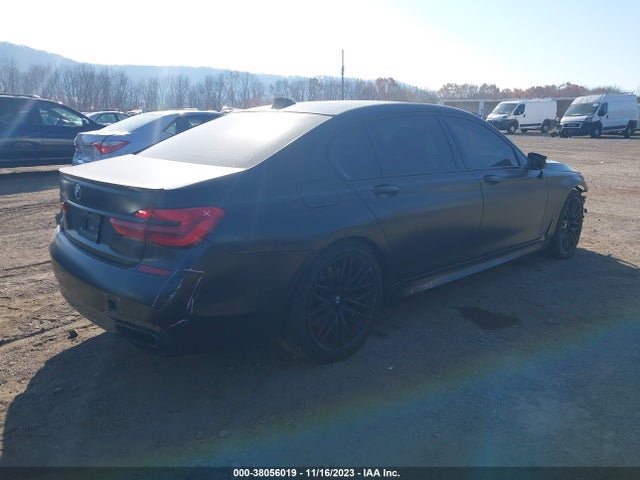 WBA7F0C34HGM22257 BMW 750i
