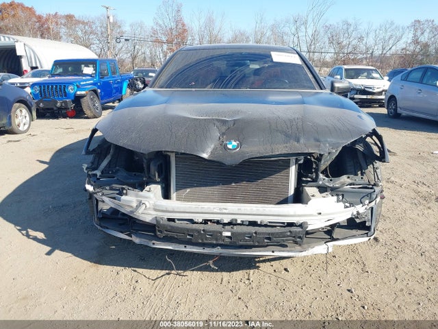 WBA7F0C34HGM22257 BMW 750i