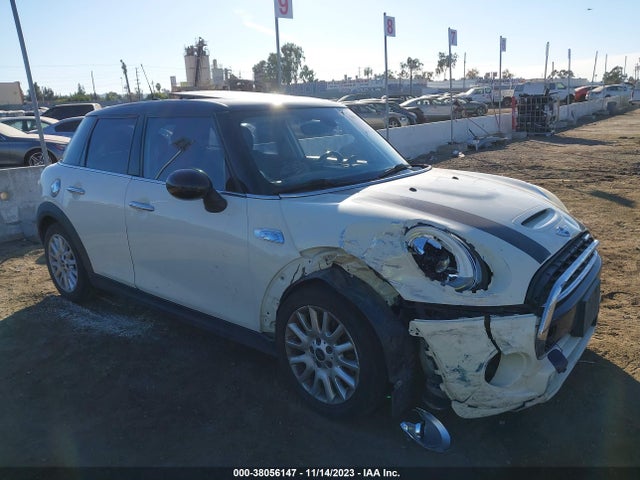 2015 MINI HARDTOP WMWXU3C54F2B58219 Photo 0