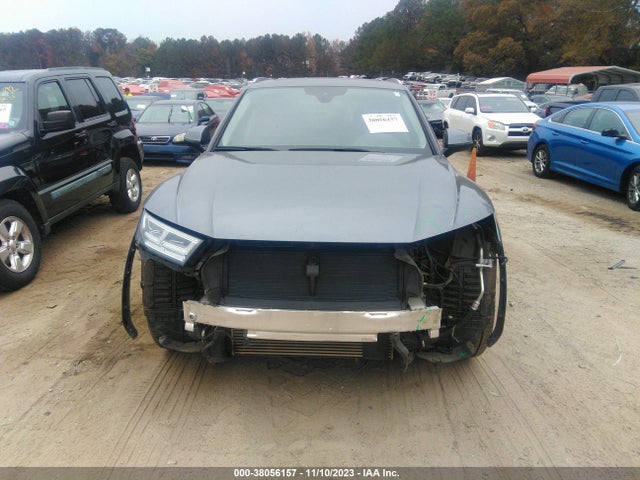 Audi Q5 2.0t Premium 2018 WA1BNAFY9J2016873 Image 12