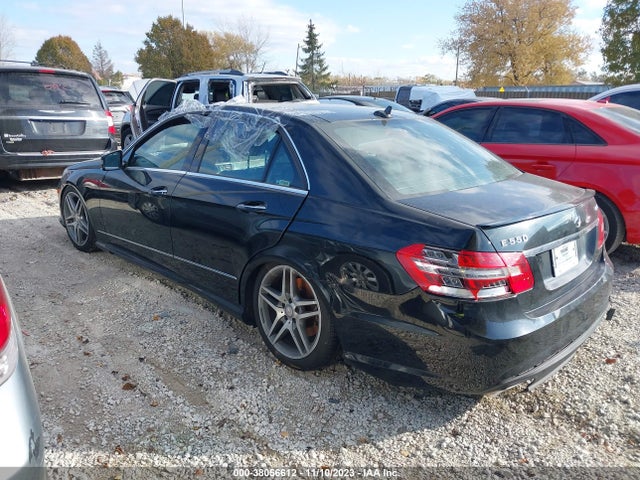 2011 MERCEDES-BENZ E 550 4MATIC VIN: WDDHF9AB5BA429692
