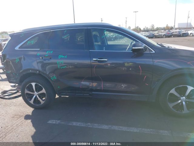 5XYPH4A11HG275596 KIA Sorento 2.0t Ex