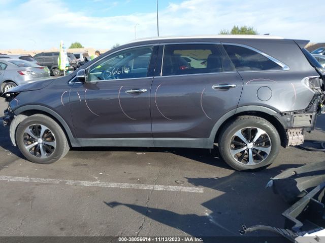 5XYPH4A11HG275596 KIA Sorento 2.0t Ex