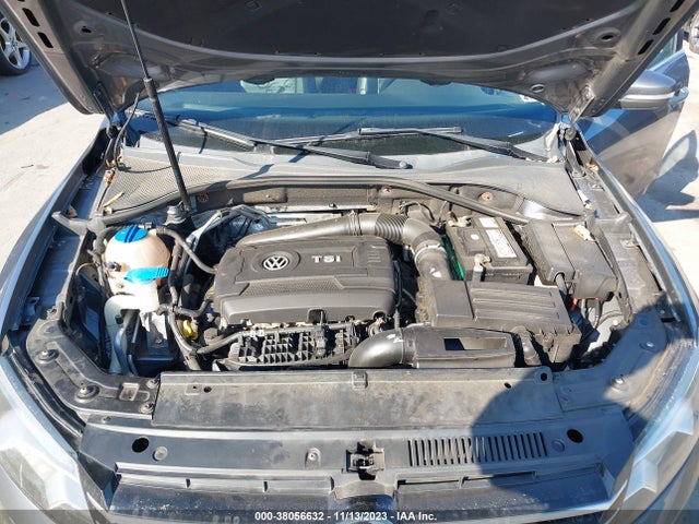 1VWAT7A38EC052170 Volkswagen Passat 1.8t Wolfsburg Edition