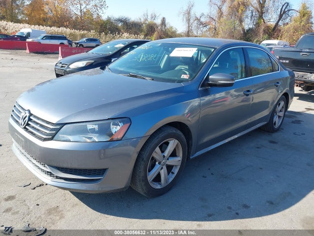1VWAT7A38EC052170 Volkswagen Passat 1.8t Wolfsburg Edition