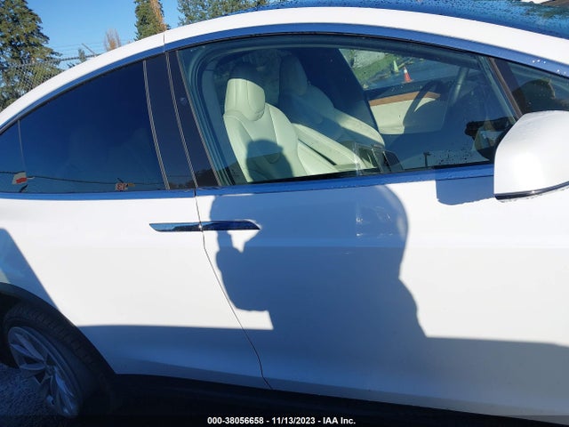 Tesla MODEL X 2021 5YJXCAE20MF311571 Image 28